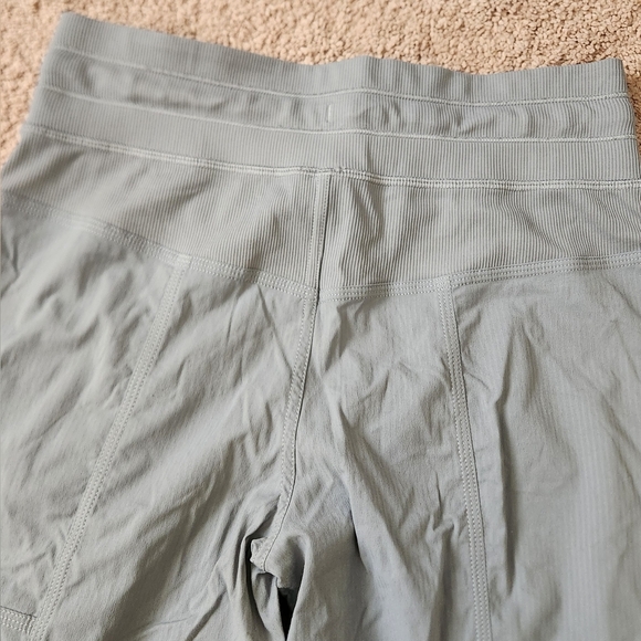 Lululemon Dance Studio Wide Leg Grey Lightweight Nylon Athletic Pant Ladies 4 - Picture 5 of 7
